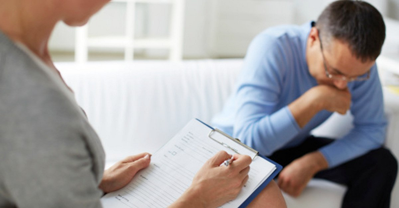 Tiêm phòng và xét nghiệm trước khi BJ