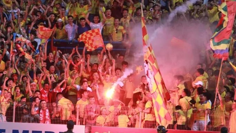 Đặc điểm nhận dạng của các nhóm Hooligan hiện đại