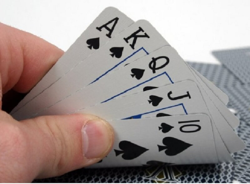 Thùng Phá Sảnh Poker Là Gì? Chiến Thuật Và Xác Suất Xuất Hiện